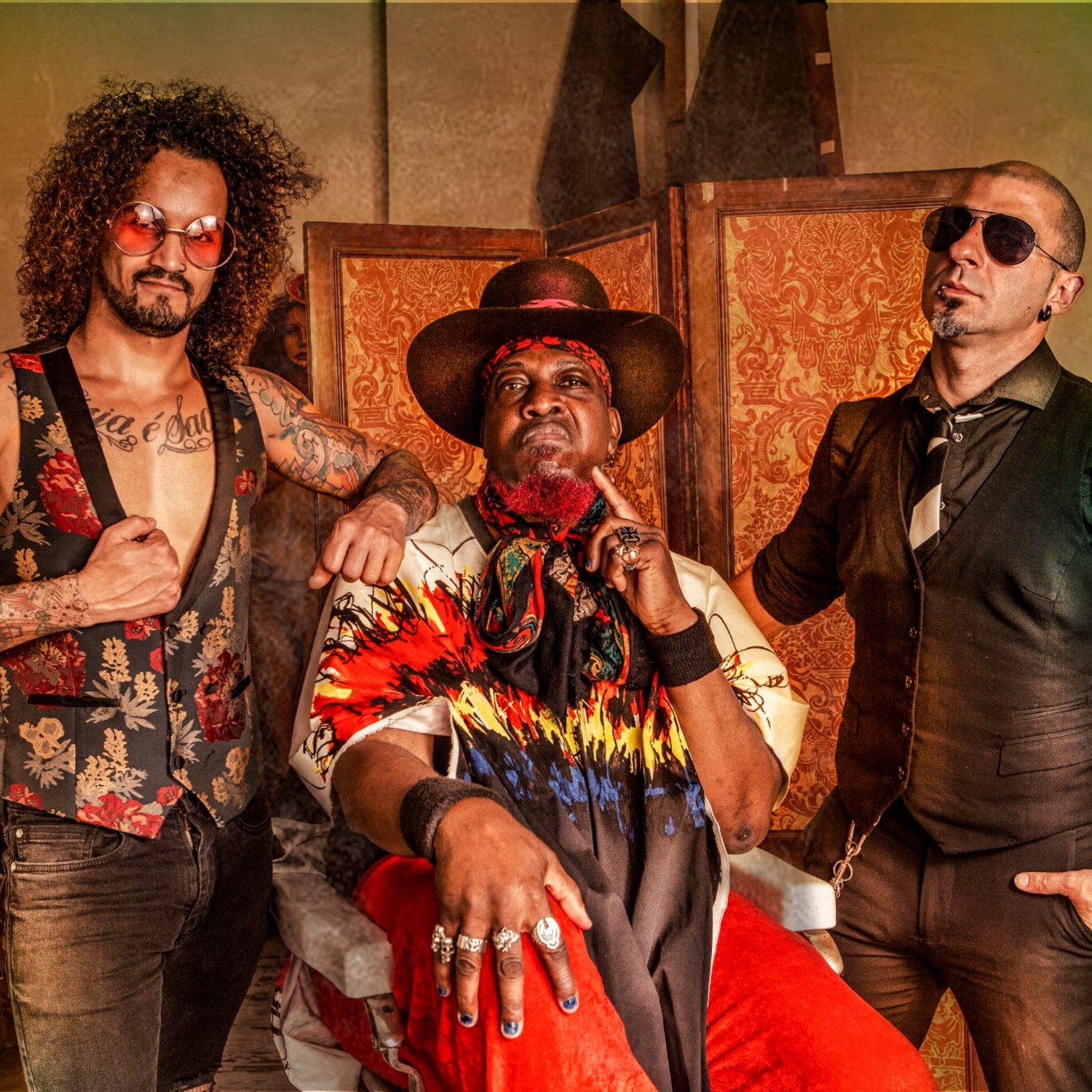 ★ LORD BISHOP ROCKS en Sala Rebullón (Mos) ★