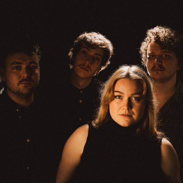 ★ EBBA BERGKVIST & THE FLAT TIRE BAND en The Trooper (Cangas) ★